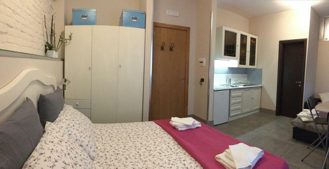 Two Sisters Apartment *