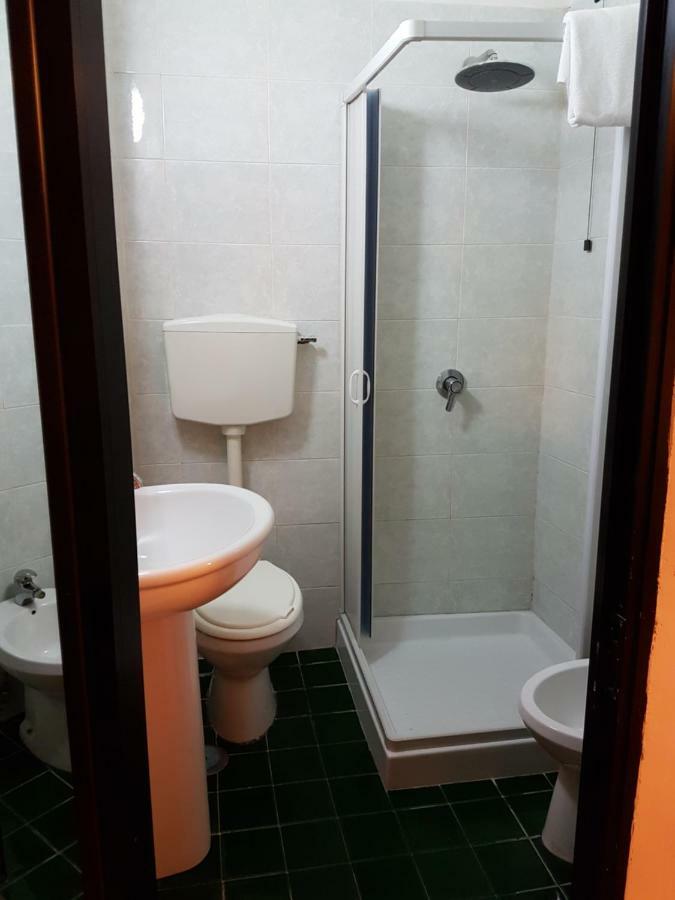 Primavera Hotel 2*
