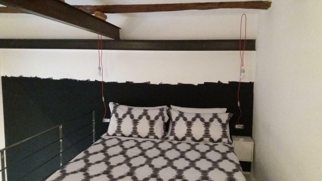 Bed & Breakfast Montecalvario 41 *