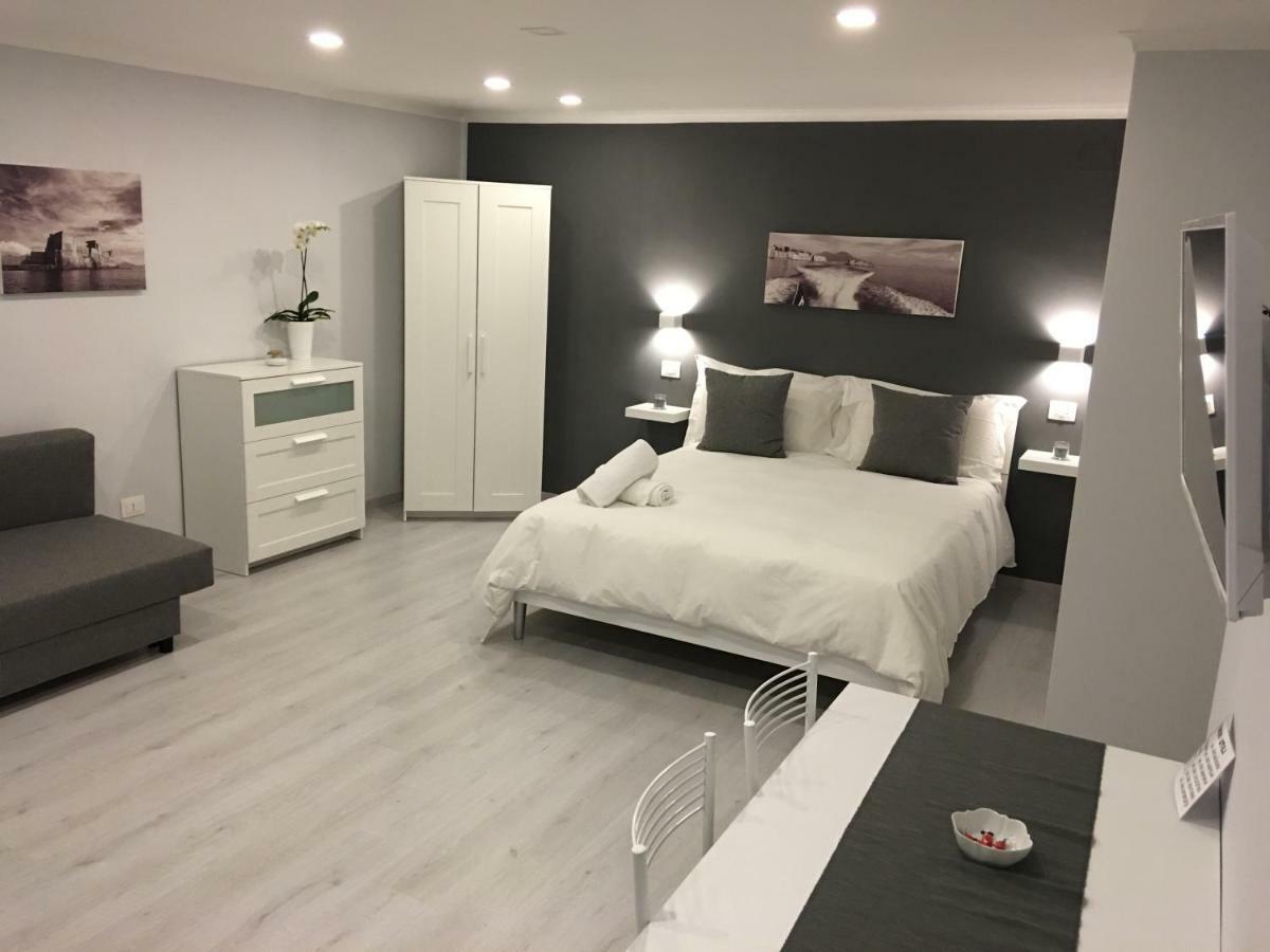 The Lux Mergellina Bed & Breakfast