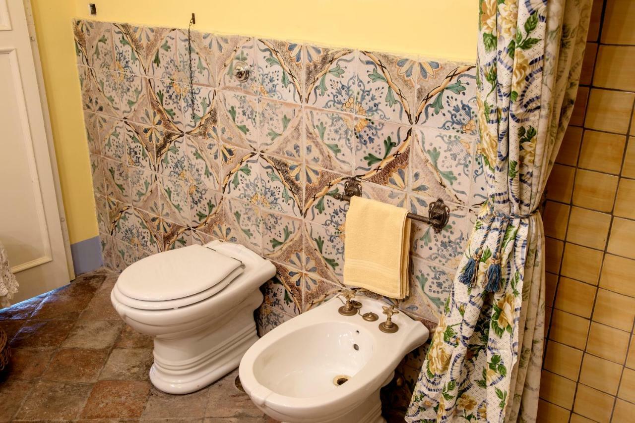 Il Teatro Di Nerone *