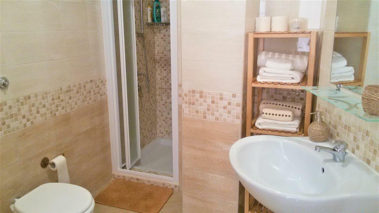 Bed & Breakfast Aduepassi Naples