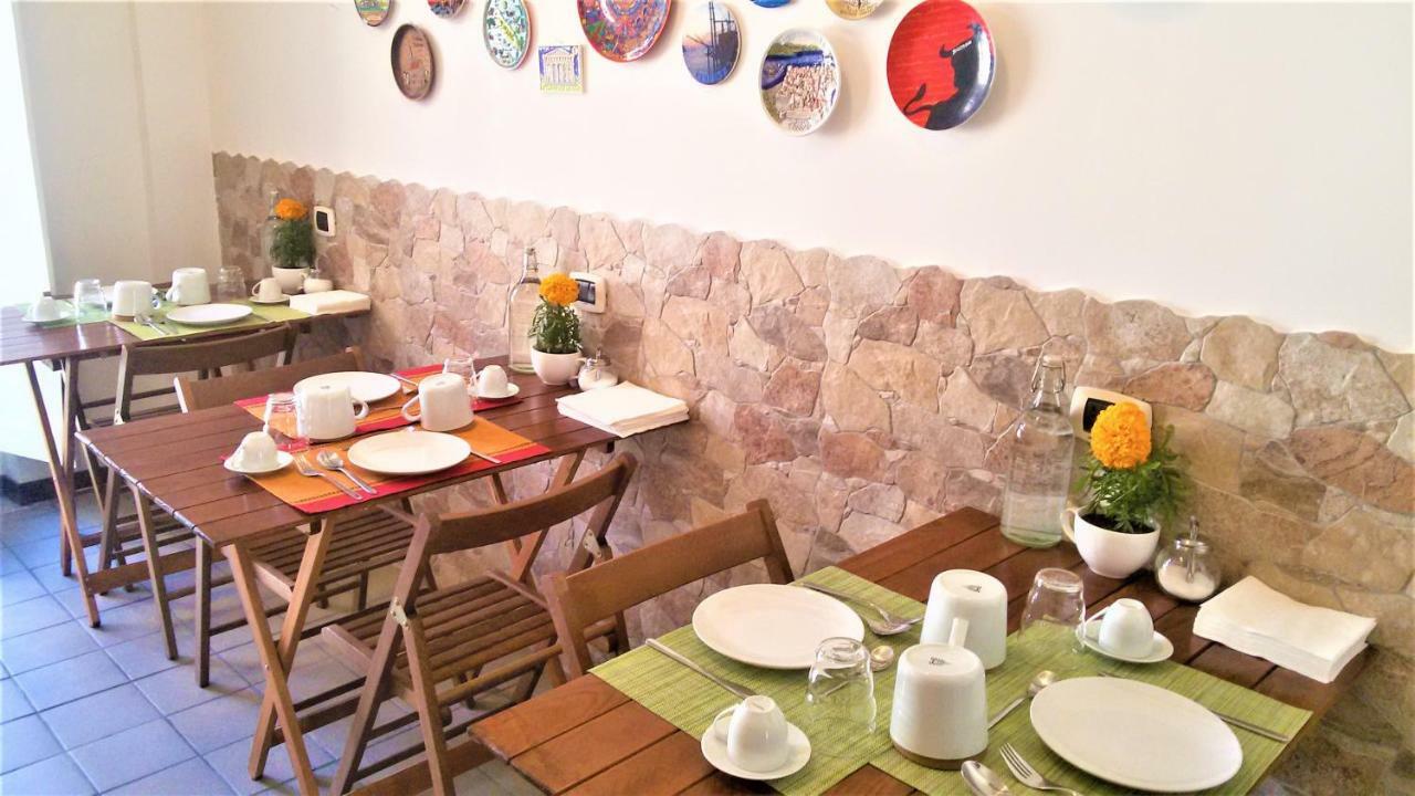 Bed & Breakfast Aduepassi Naples