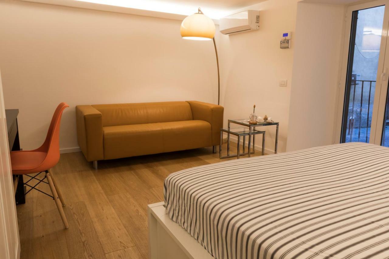 Casa Fabrizio Ai Gradoni Di Chiaia *