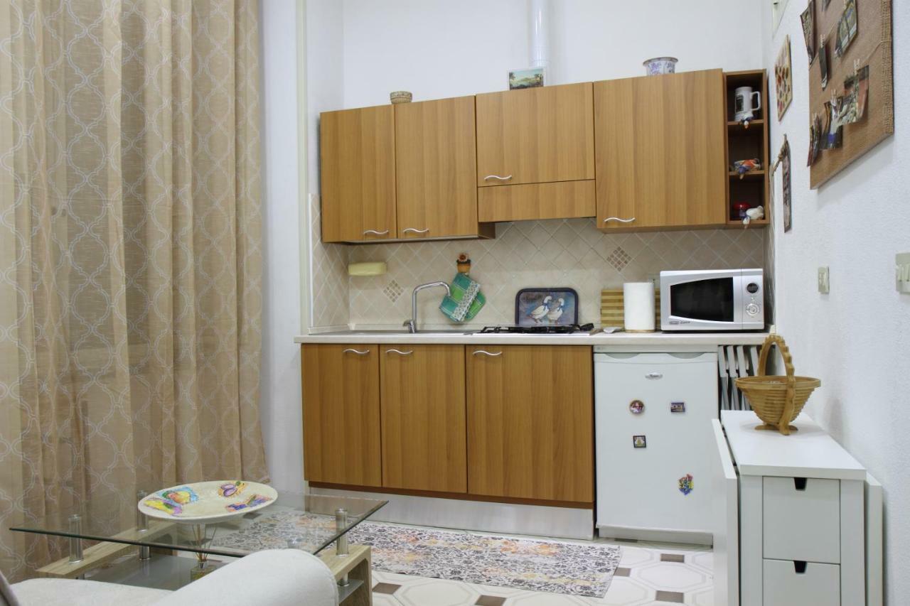 Fira's Apartment
