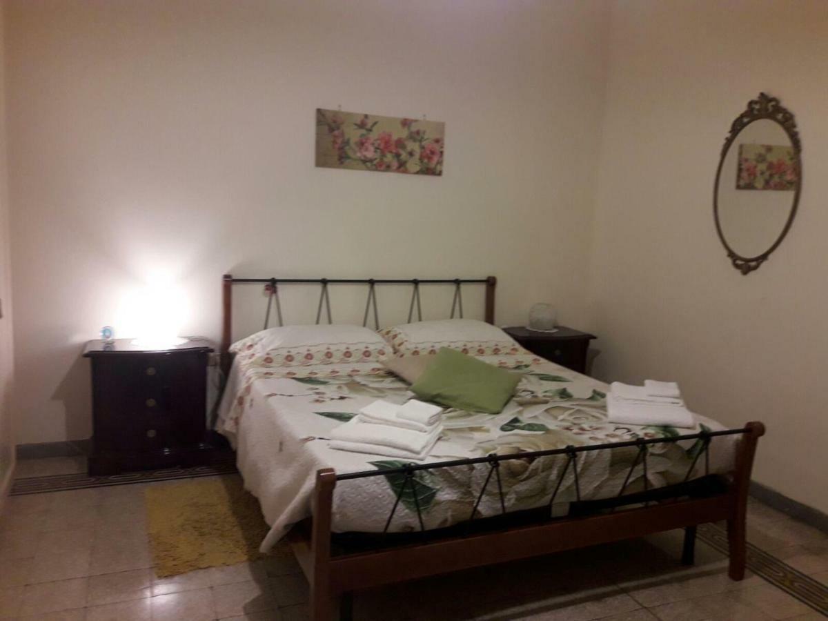 Casa Lillina A Toledo , Near Piazza Del Plebiscito Apartment Naples