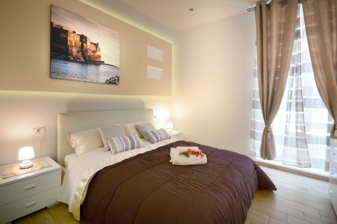 Alexandra Exclusive * Naples