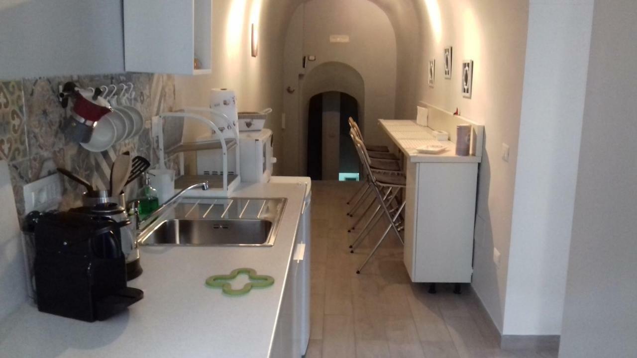 La Finestra Su Dante Naples
