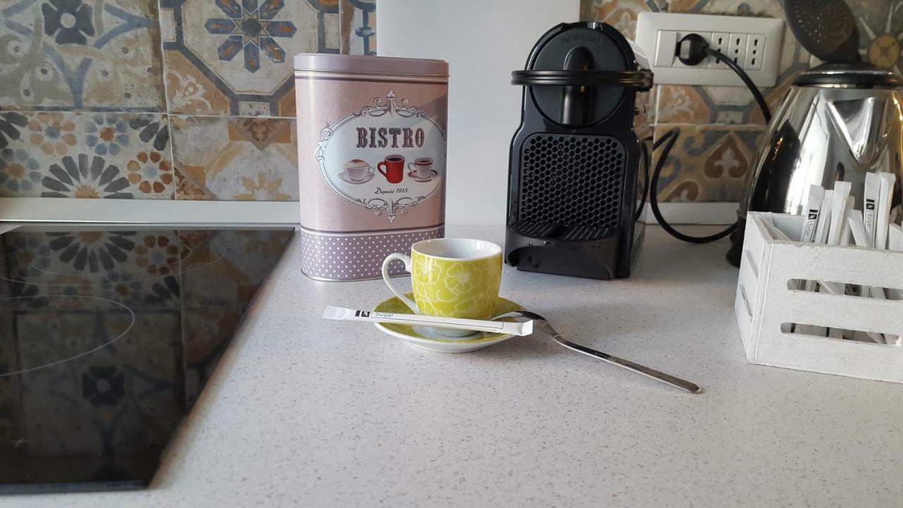 La Finestra Su Dante * Naples