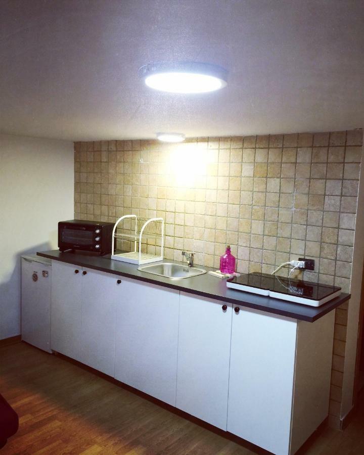 Apartment Garibaldi Naples