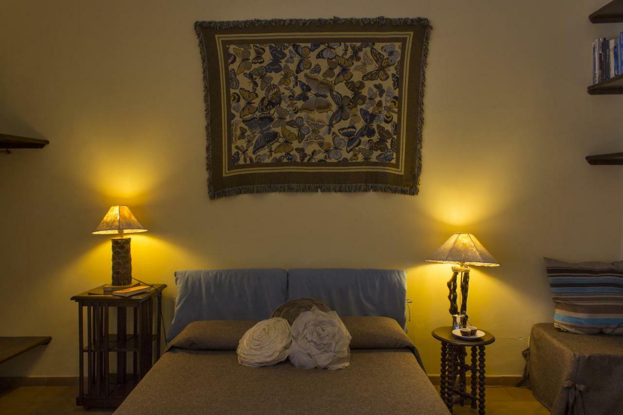 Bed & Breakfast Dimora Dei Giganti Naples