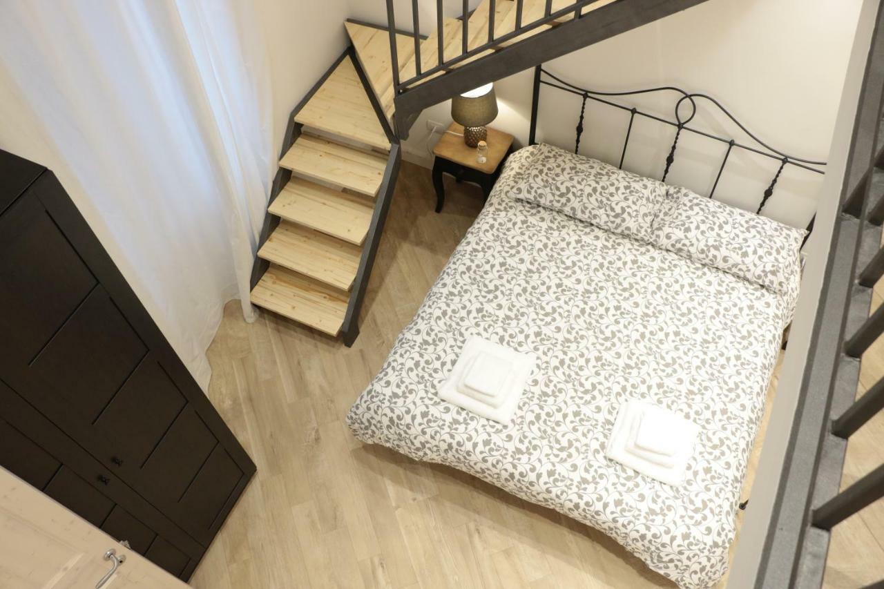 La Scalinata Di Chiaia Bed & Breakfast Naples