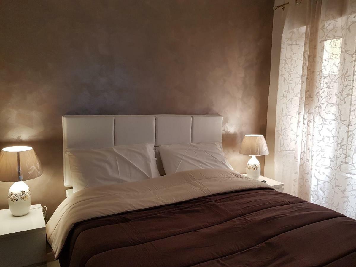 Royal Flats Naples