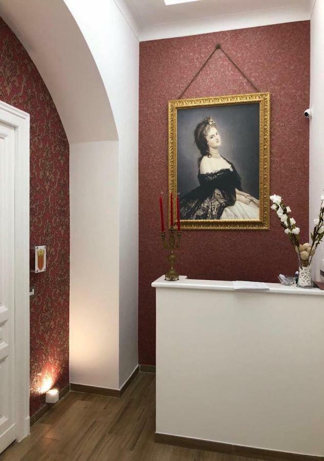 Royal Gismonda Bed & Breakfast 3*