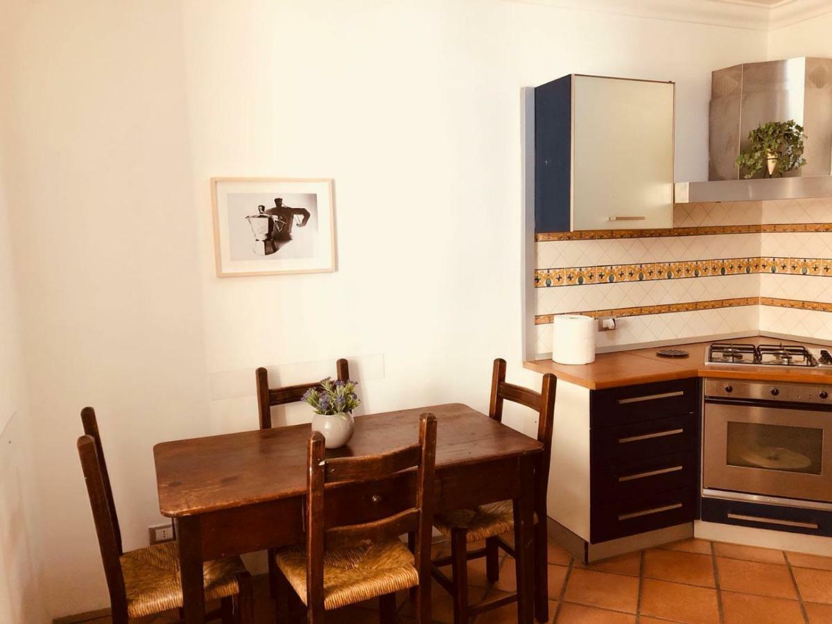 Palazzo Rota House 3* Naples