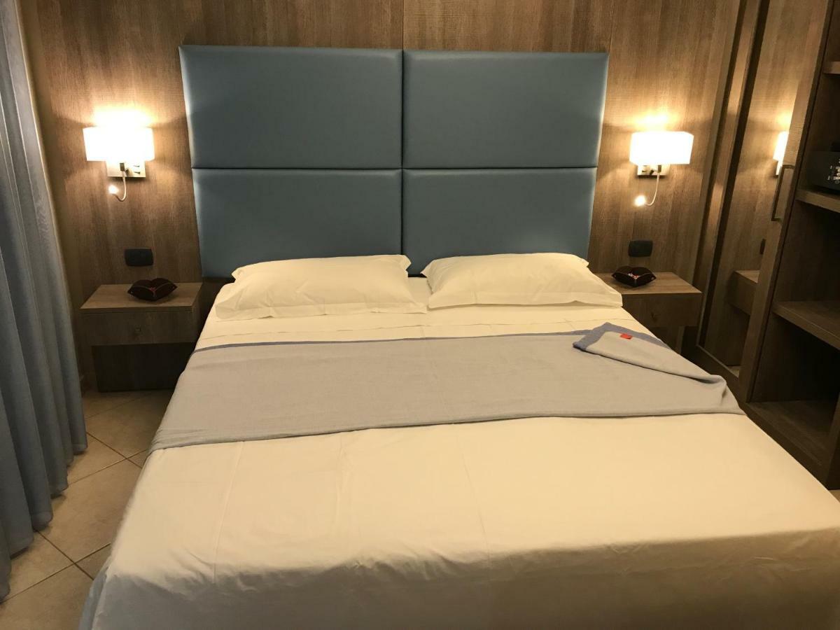 Bed & Breakfast Com'era Naples