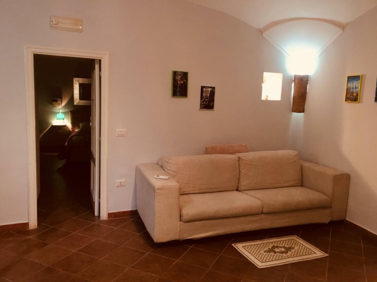 La Grotta Di Partenope Naples
