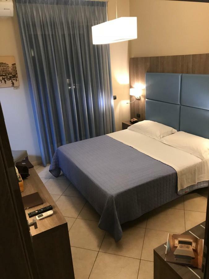 Bed & Breakfast Com'era Naples