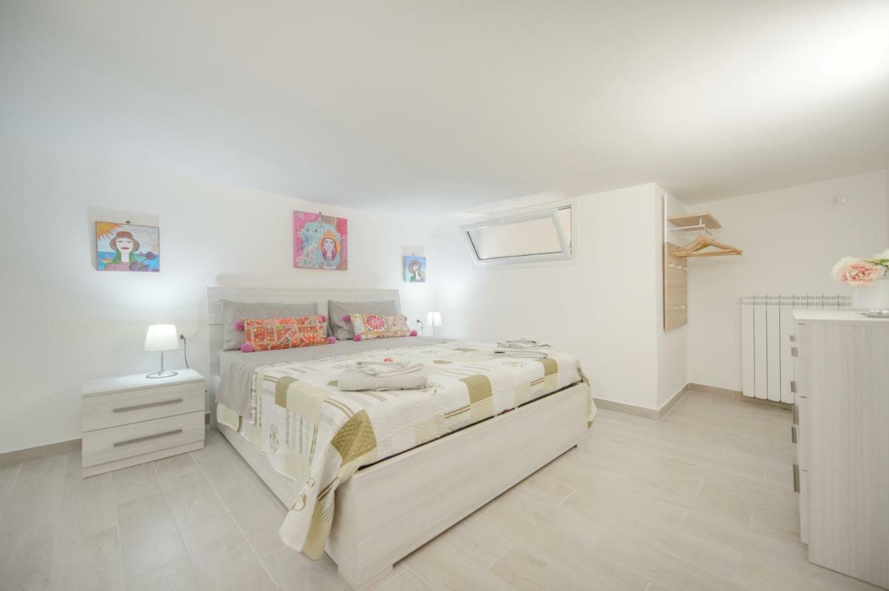 Miranda Nel Cuore Del Vomero Naples