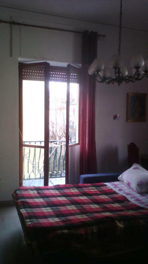 Luce Di Homestay Naples