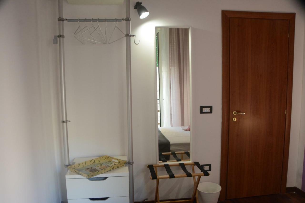 Apartment Vicaria - - *
