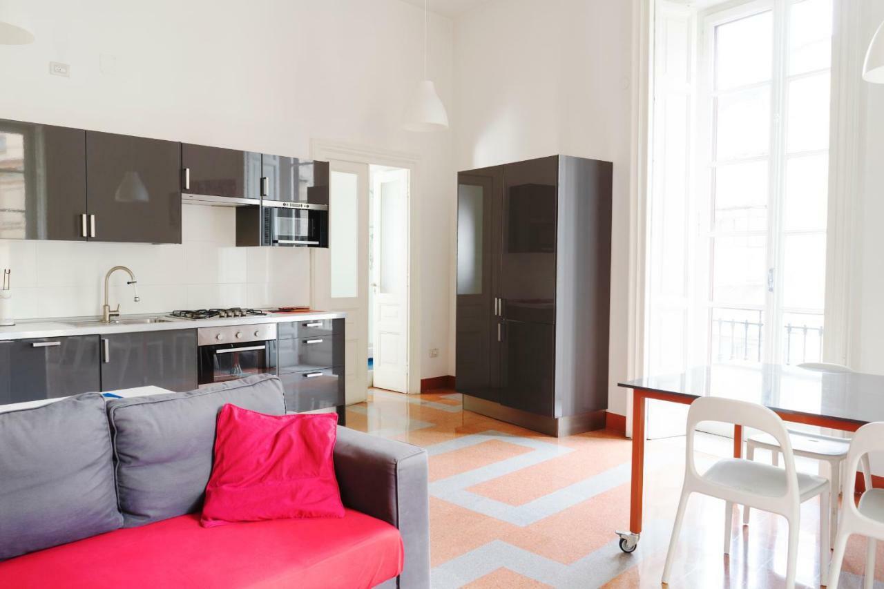 Apartment Casa Conforti Luminosa In Centro Naples