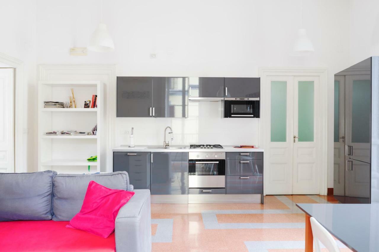 Apartment Casa Conforti Luminosa In Centro Naples