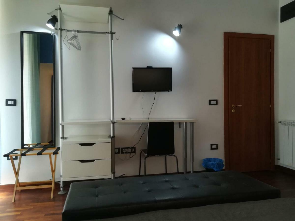 Vicaria - - Apartment Naples