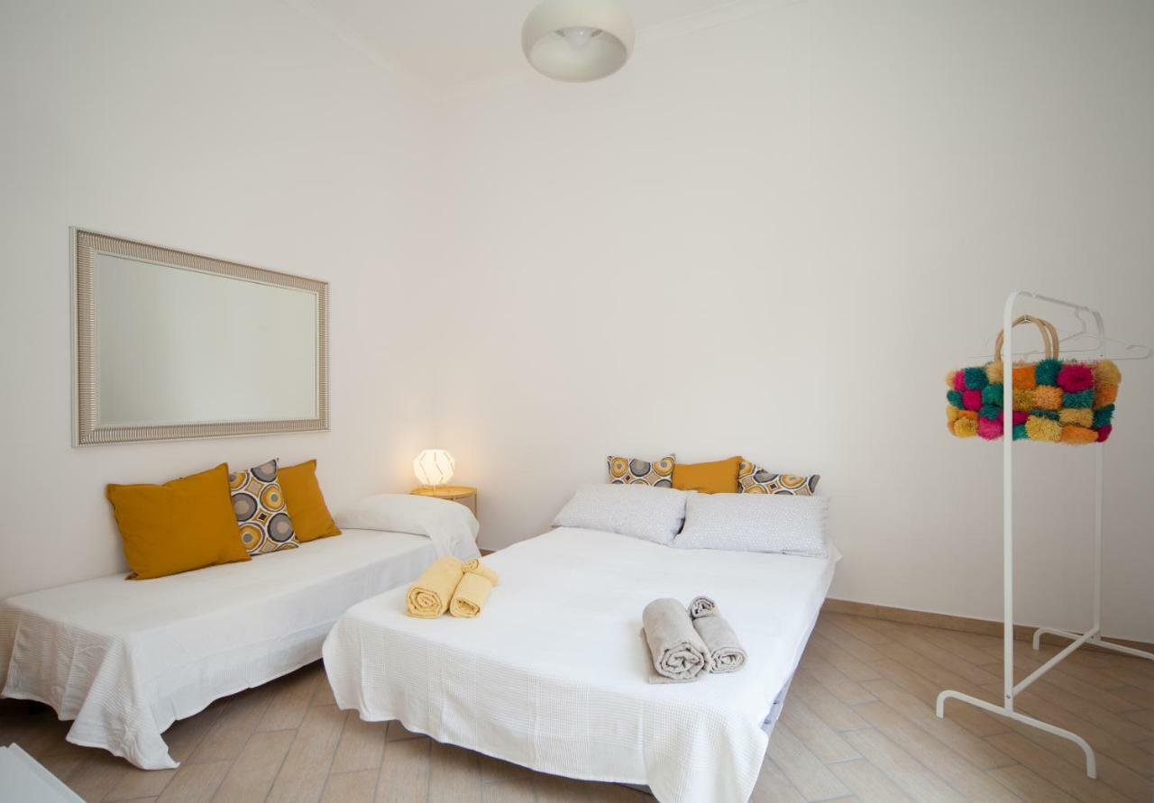 Centro - Duomo Holiday home Naples