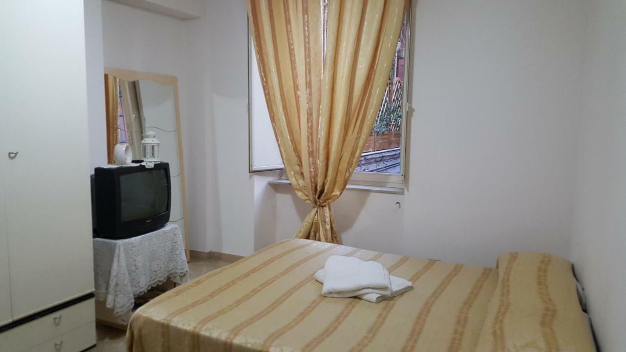 Apartment Una Casetta Al Centro Di