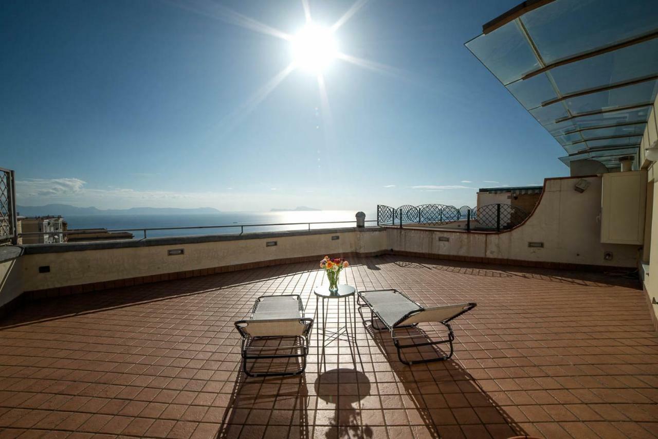 Vomero Roof Bed & Breakfast 2*