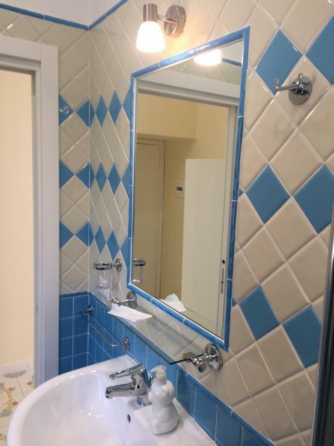 Hotel Oasi Naples