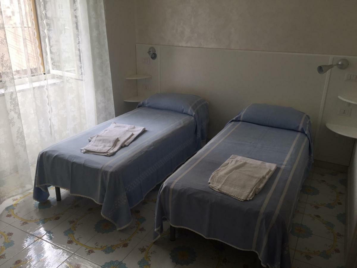 Hotel Oasi *