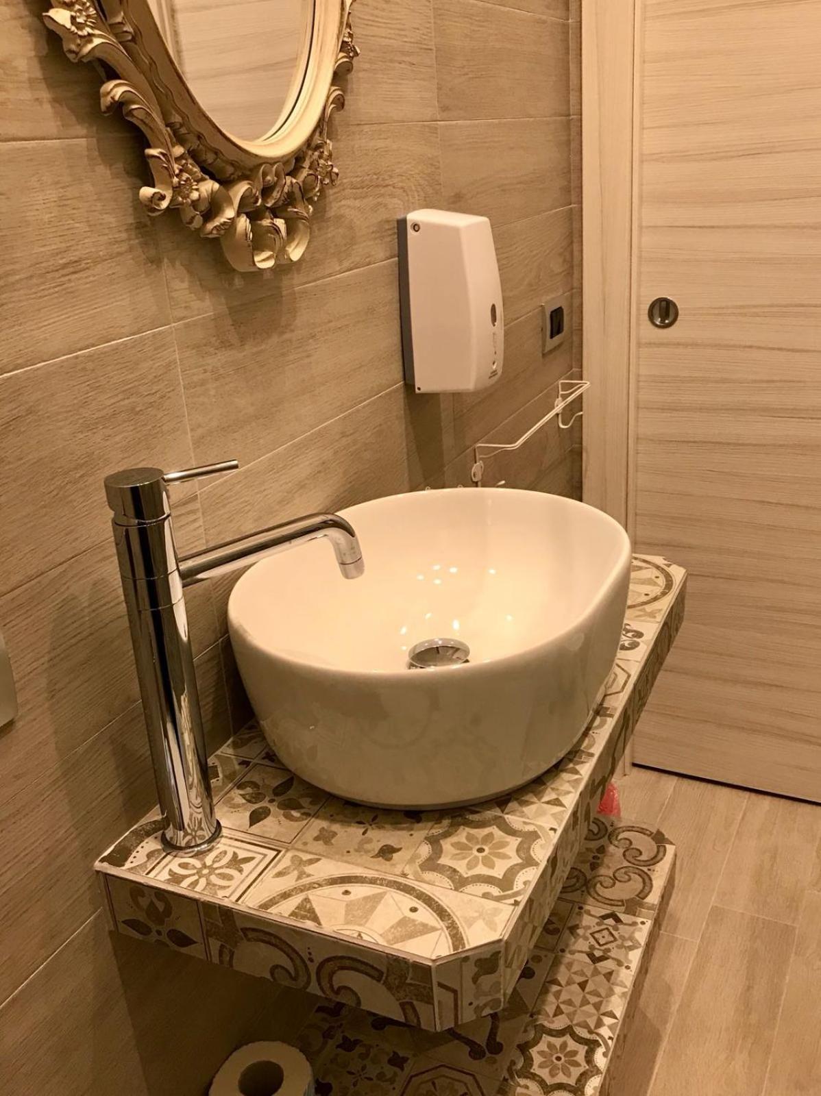 Pantarei 2* Naples