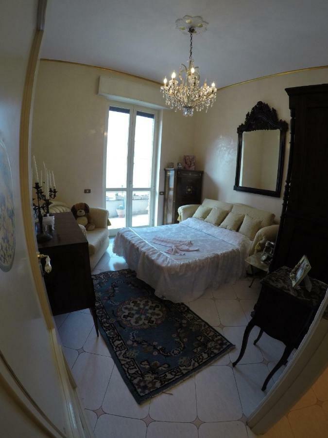 Goldmund Apartment Naples