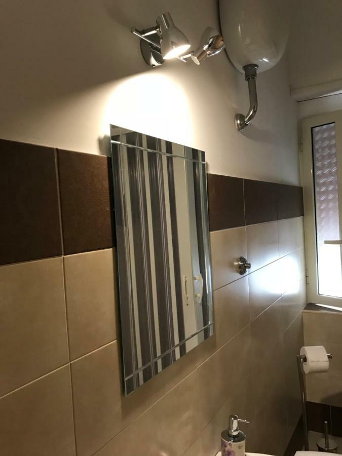 Alexander Bed & Breakfast 3*