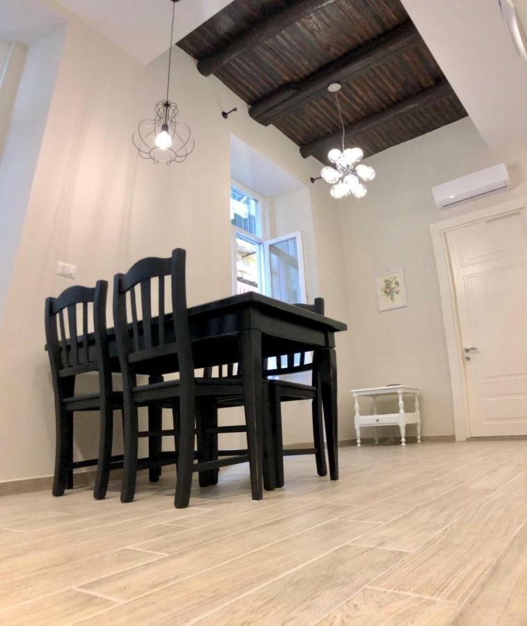Teatro Nuovo Apartment *