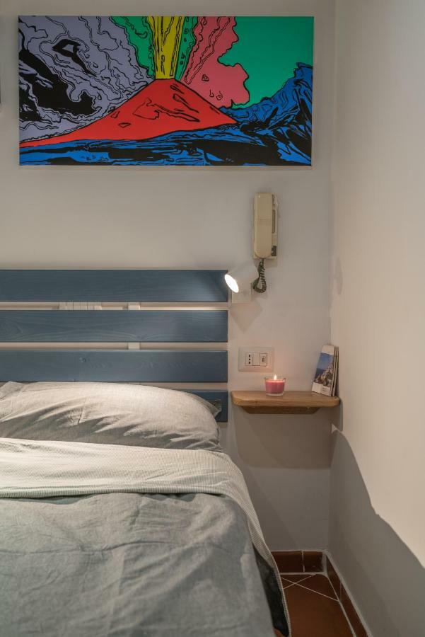 Holiday home Donnare Casavacanza - Historic Center Of Naples