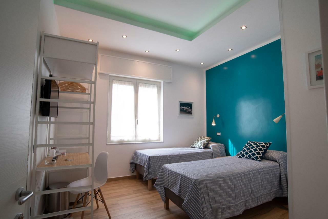 Vanvitelli Domus Guest house 2*