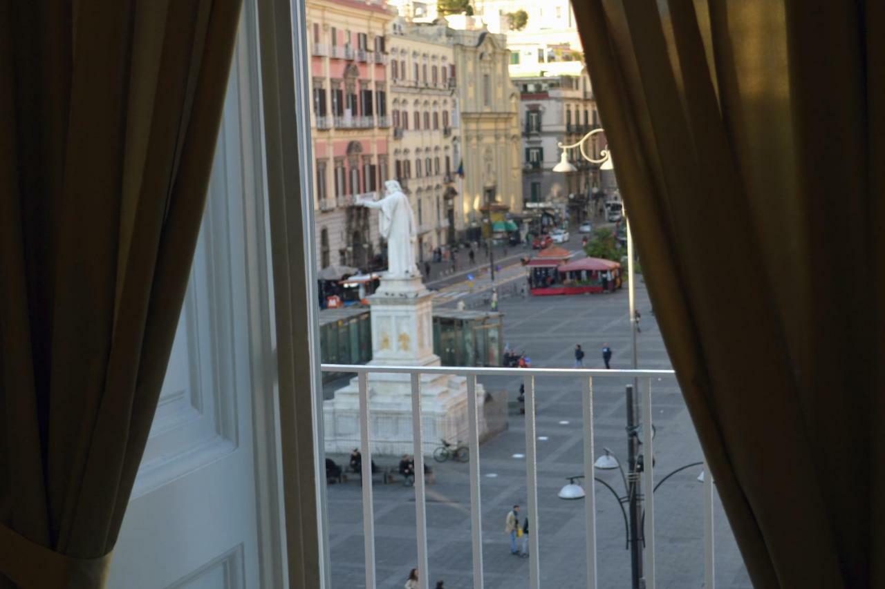 Il Viaggio Di Dante Historical Center * Naples