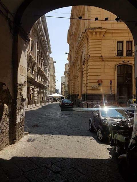 Amendola * Naples