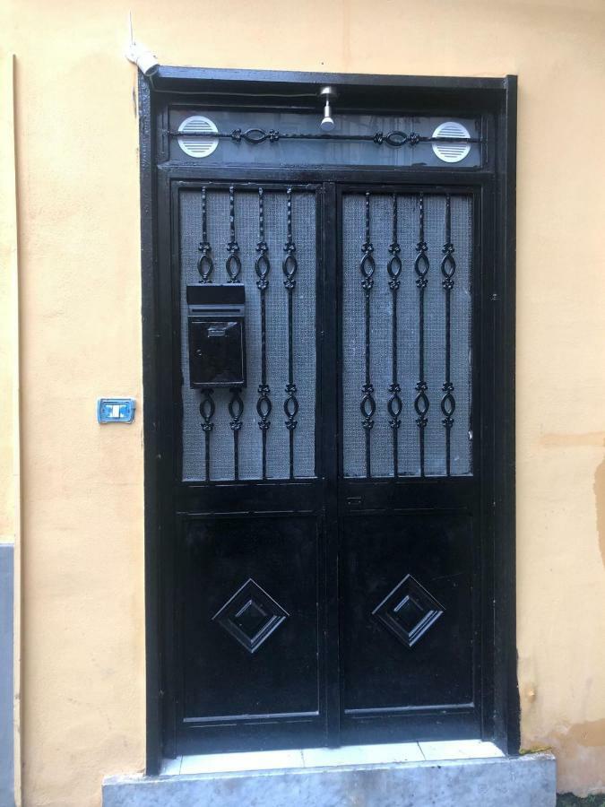 Bobbo House Ii, La Finestra Sugli Scavi *