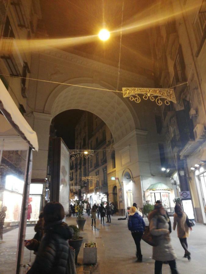 Arco Di Chiaia * Naples