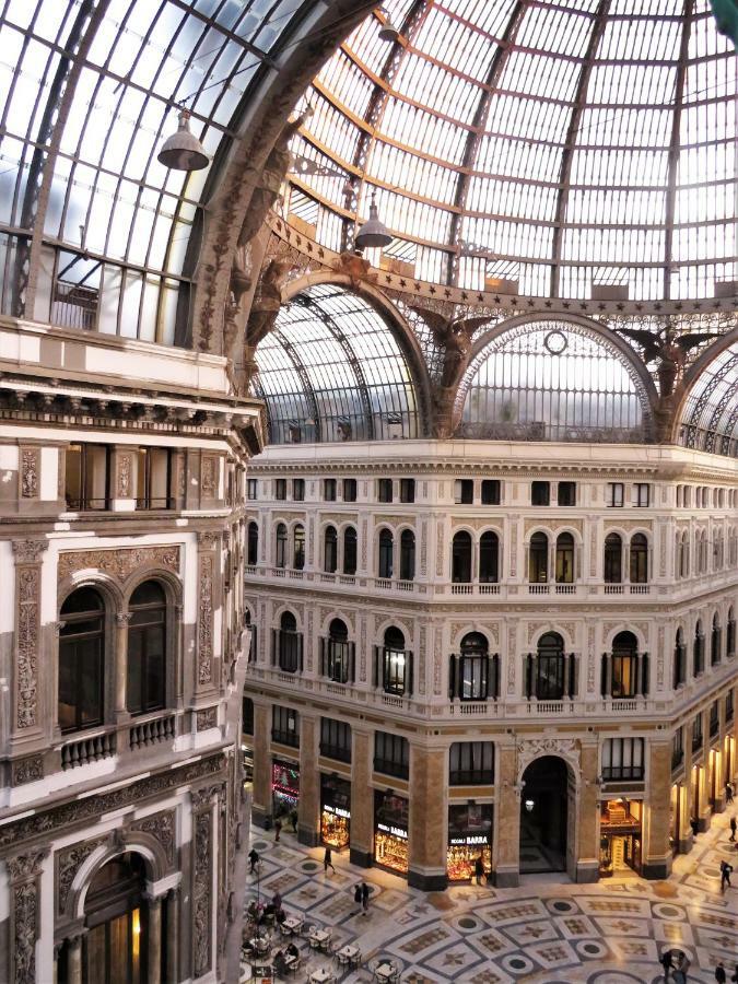 Guest house Domus Sibyllina, Galleria Umberto I Naples
