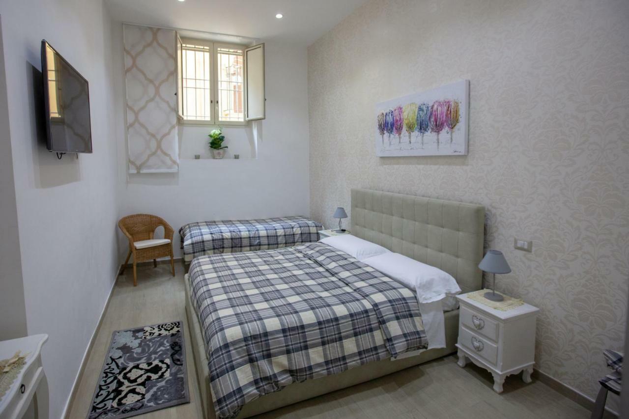 Garibaldi House Apartment *