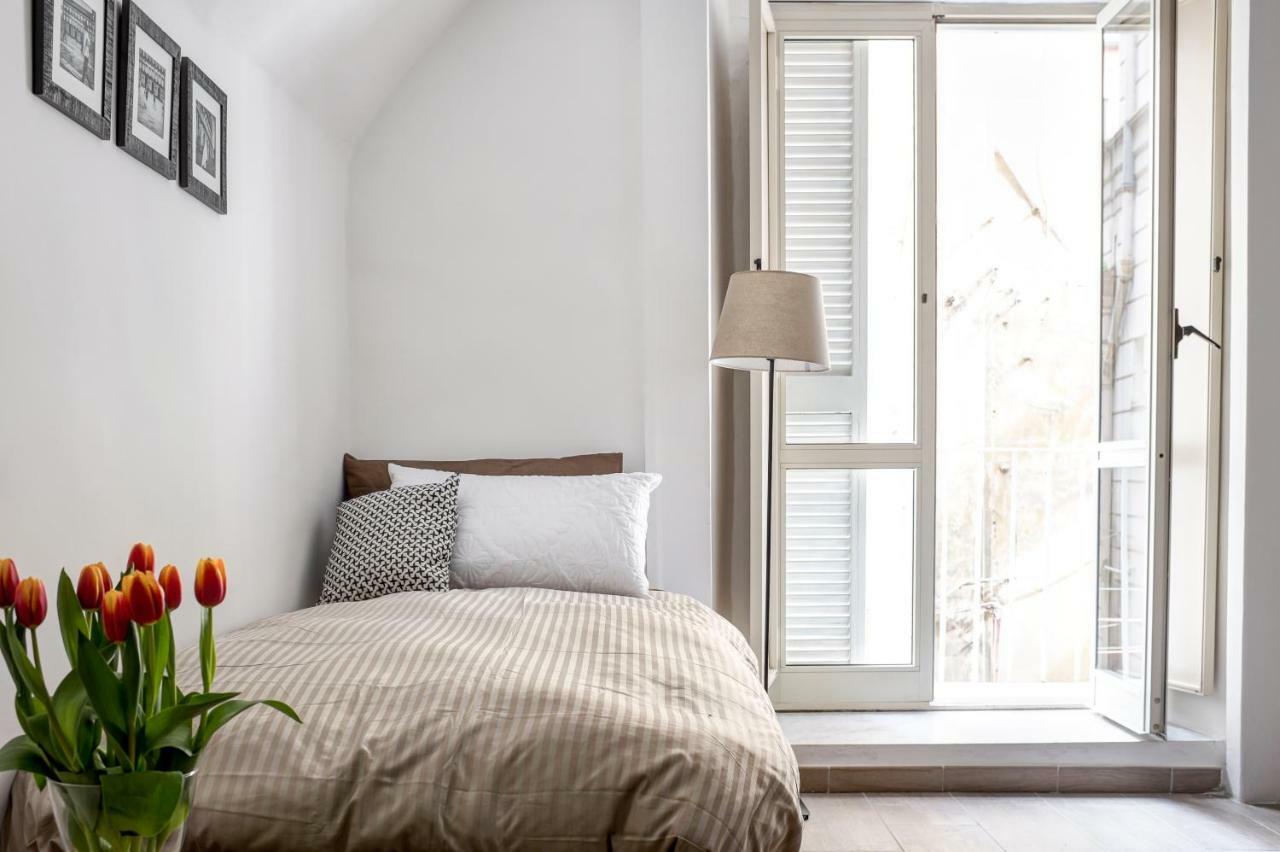 Manuela Piazza Del Plebiscito Centro Apartment