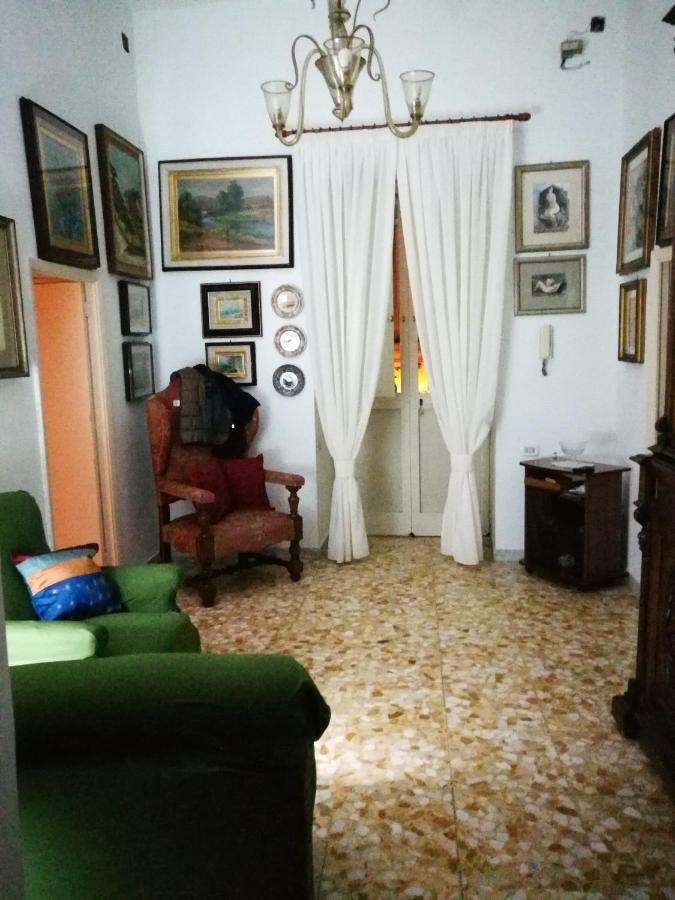 Arturo's House