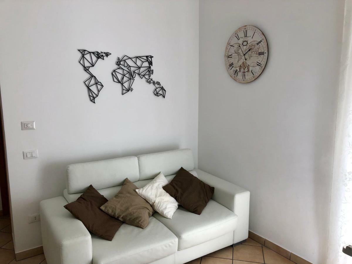 Piazza Bovio Al 21 *