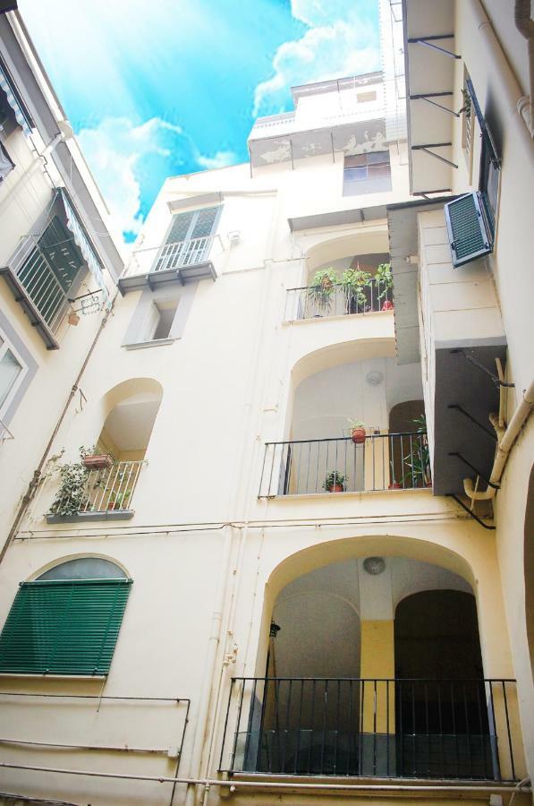Legno By Houseinnaples Apartment