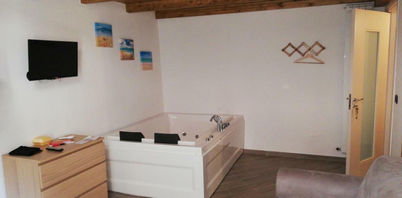 Arco Di Chiaia Holiday home Naples